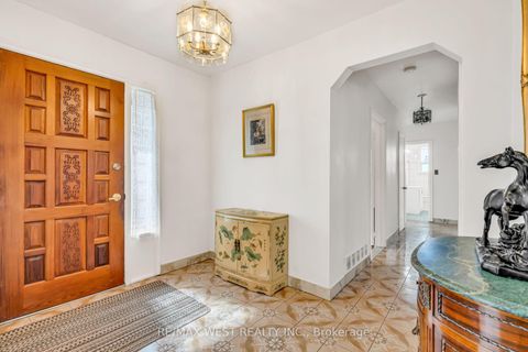 Photo 8 at 90 Tavistock Road, CFB, Toronto