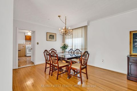 Photo 14 at 90 Tavistock Road, CFB, Toronto