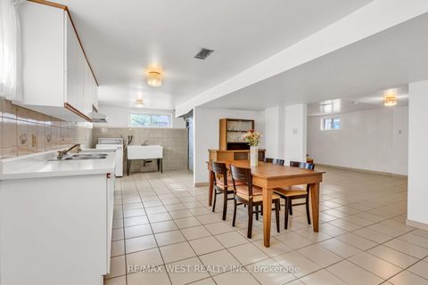 Photo 34 at 90 Tavistock Road, CFB, Toronto