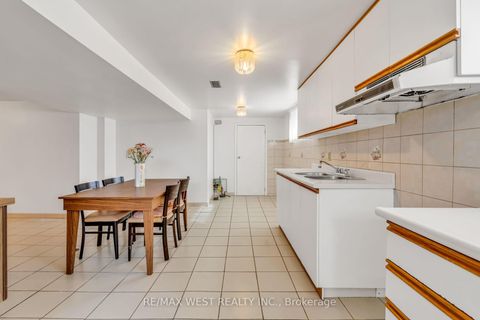 Photo 35 at 90 Tavistock Road, CFB, Toronto