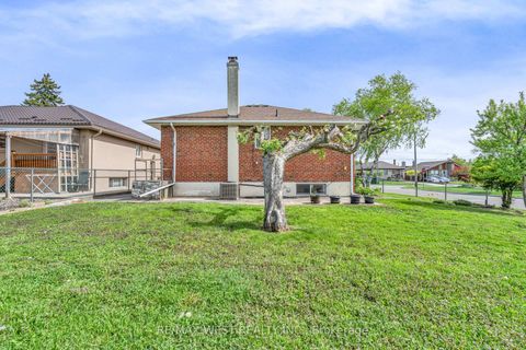 Photo 46 at 90 Tavistock Road, CFB, Toronto