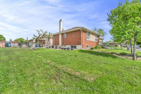 Photo 47 at 90 Tavistock Road, CFB, Toronto