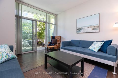 Photo 2 at 101 - 600 Queens Quay W, Waterfront Communities C1, Toronto