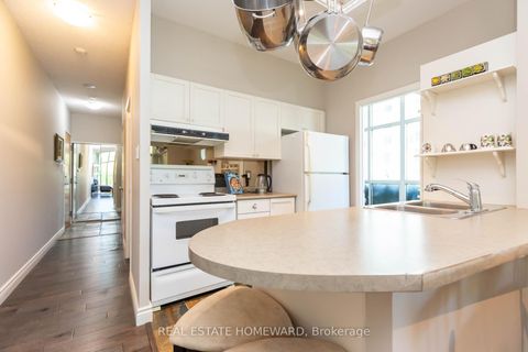 Photo 6 at 101 - 600 Queens Quay W, Waterfront Communities C1, Toronto
