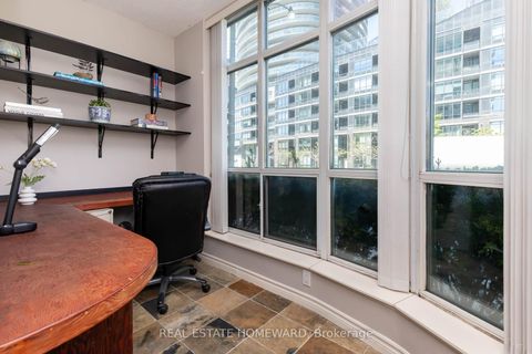 Photo 10 at 101 - 600 Queens Quay W, Waterfront Communities C1, Toronto