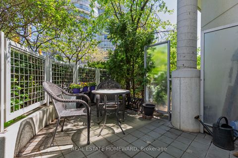 Photo 16 at 101 - 600 Queens Quay W, Waterfront Communities C1, Toronto