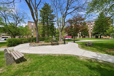 Photo 2 at 301 - 1540 Pickering Parkway, Town Centre, Pickering