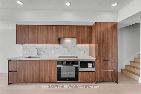 Photo 6 at 5709 - 1 Concord Cityplace Way, Waterfront Communities C1, Toronto