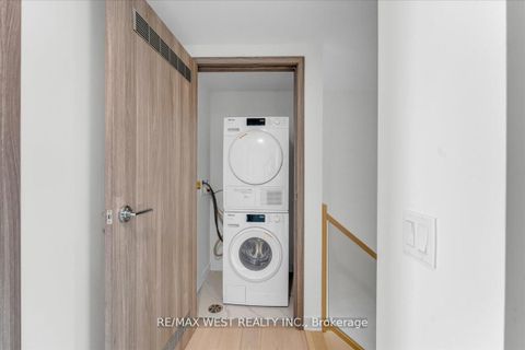 Photo 23 at 5709 - 1 Concord Cityplace Way, Waterfront Communities C1, Toronto