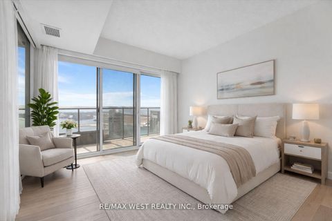 Photo 32 at 5709 - 1 Concord Cityplace Way, Waterfront Communities C1, Toronto