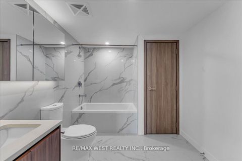 Photo 40 at 5709 - 1 Concord Cityplace Way, Waterfront Communities C1, Toronto