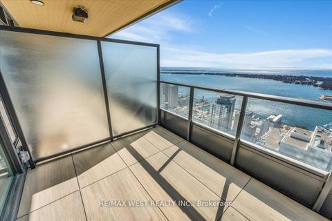 Photo 43 at 5709 - 1 Concord Cityplace Way, Waterfront Communities C1, Toronto