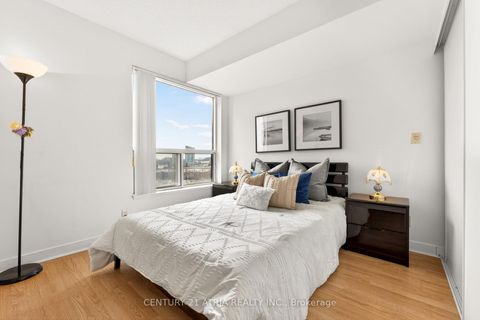 Photo 7 at 908 - 38 Lee Centre Drive, Woburn, Toronto