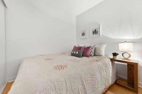 Photo 10 at 908 - 38 Lee Centre Drive, Woburn, Toronto
