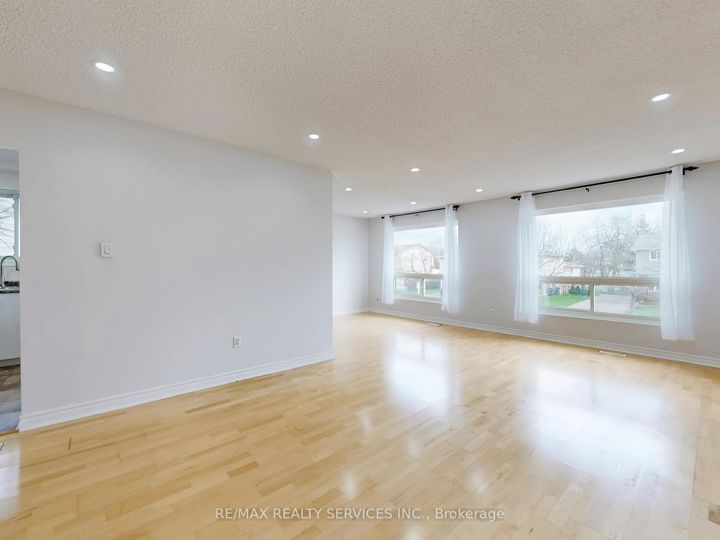 Photo 9 at 9 Glenridge Road, Northgate, Brampton