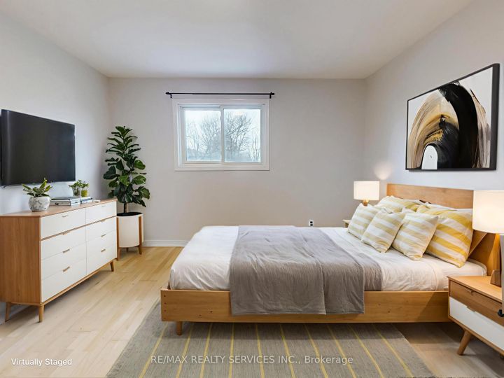 Photo 24 at 9 Glenridge Road, Northgate, Brampton