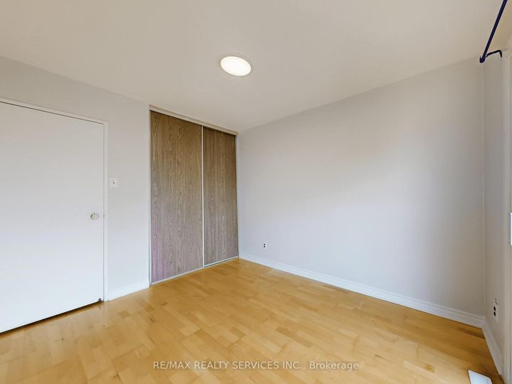 Photo 31 at 9 Glenridge Road, Northgate, Brampton