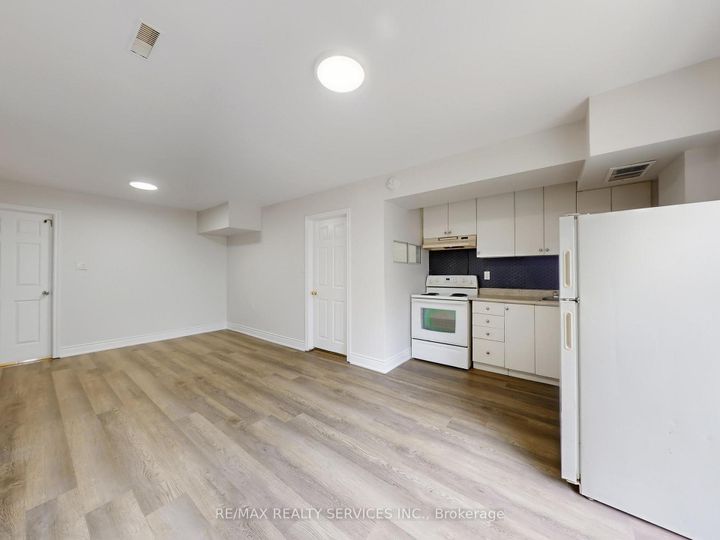 Photo 38 at 9 Glenridge Road, Northgate, Brampton