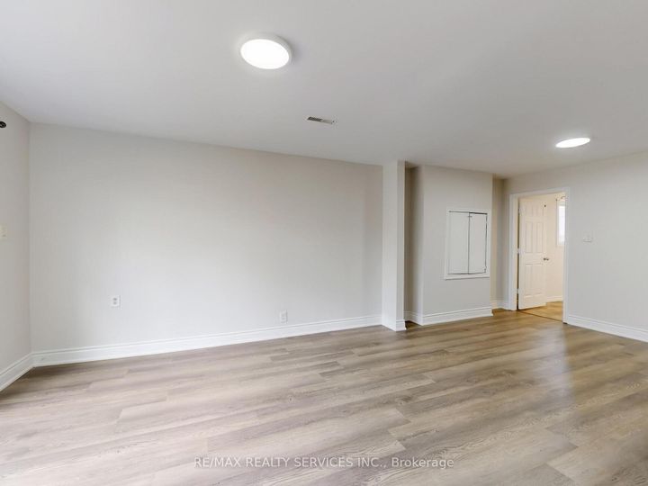 Photo 40 at 9 Glenridge Road, Northgate, Brampton
