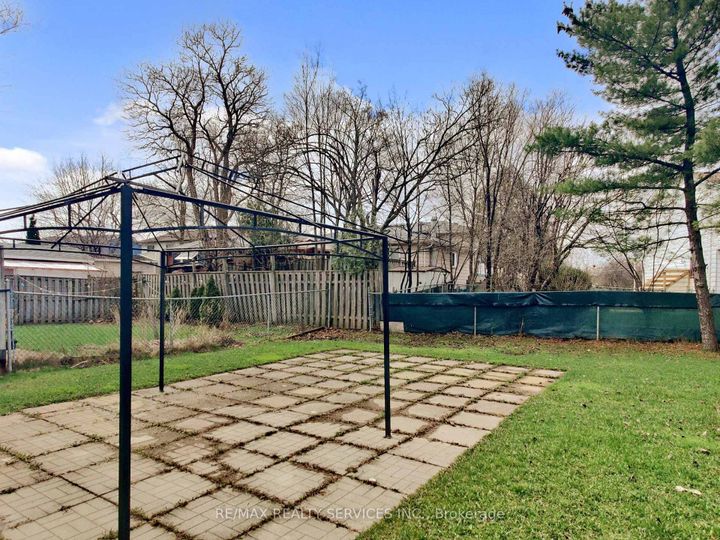 Photo 44 at 9 Glenridge Road, Northgate, Brampton