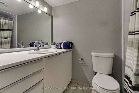 Photo 16 at 603 - 250 Davis Drive, Central Newmarket, Newmarket