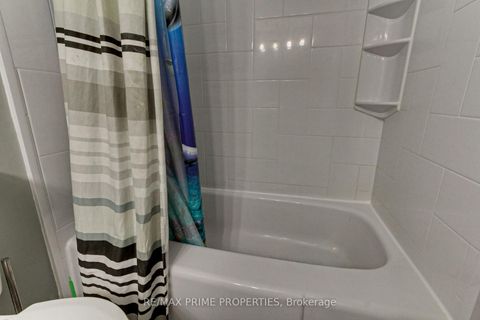 Photo 17 at 603 - 250 Davis Drive, Central Newmarket, Newmarket