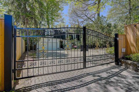 Photo 1 at 321 Lawrence Avenue E, York Mills, Toronto