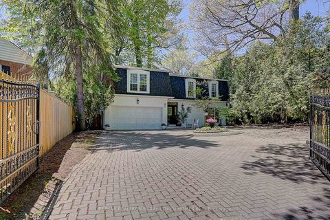 Photo 2 at 321 Lawrence Avenue E, York Mills, Toronto