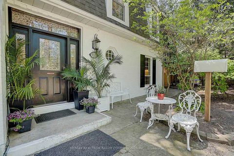 Photo 4 at 321 Lawrence Avenue E, York Mills, Toronto