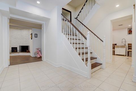 Photo 33 at 321 Lawrence Avenue E, York Mills, Toronto