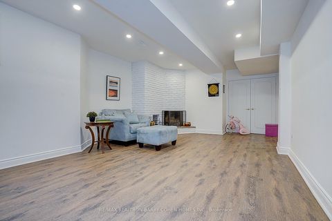 Photo 35 at 321 Lawrence Avenue E, York Mills, Toronto
