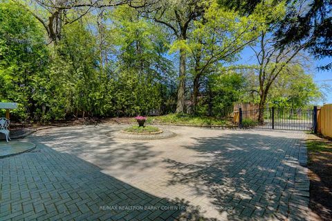 Photo 43 at 321 Lawrence Avenue E, York Mills, Toronto