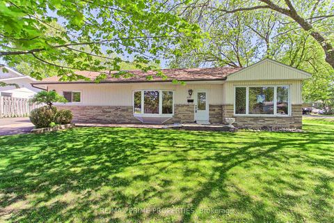 Photo 0 at 63 Ruta Crescent, Keswick North, Georgina