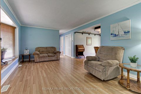 Photo 7 at 63 Ruta Crescent, Keswick North, Georgina