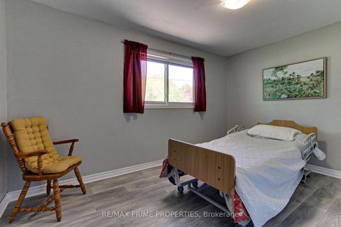 Photo 13 at 63 Ruta Crescent, Keswick North, Georgina