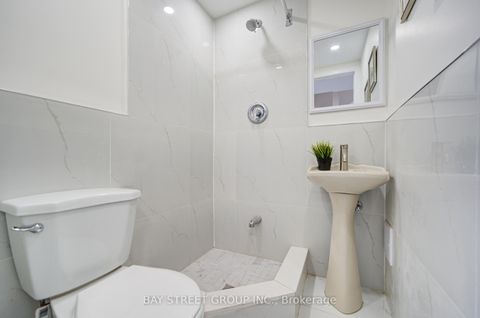 Photo 3 at 108 COURVILLE COACHWAY, Pleasant View, Toronto
