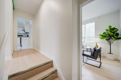 Photo 7 at 108 COURVILLE COACHWAY, Pleasant View, Toronto