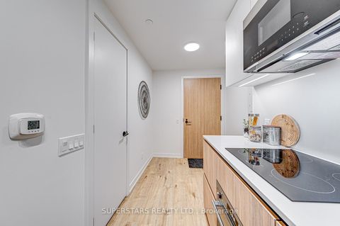 Photo 8 at 601 - 35 Parliament Street, Waterfront Communities C8, Toronto