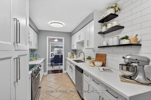 Photo 5 at 56 Ivory Court, Bowmanville, Clarington
