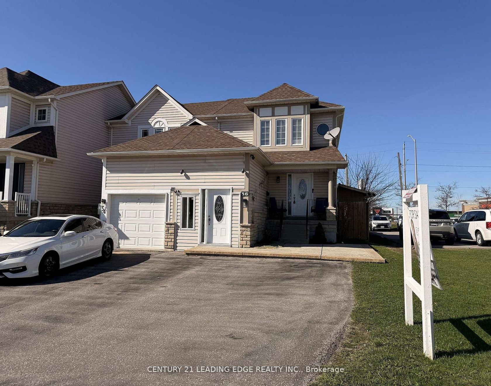 56 Ivory Court, Bowmanville, Clarington photo number 2