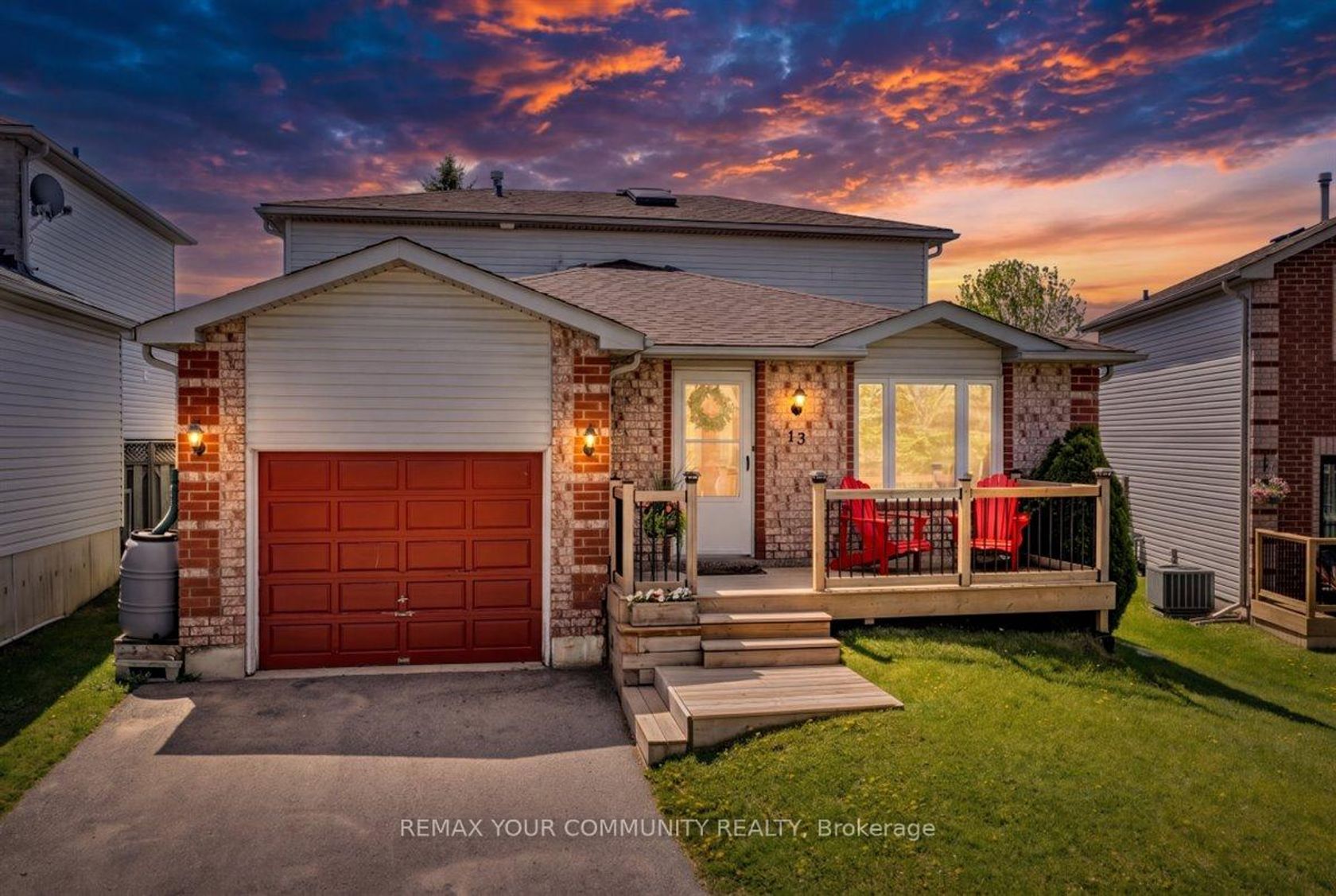 13 Waddington Crescent, Holly, Barrie photo number 2