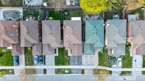Photo 1 at 17 Payzac Avenue, West Hill, Toronto