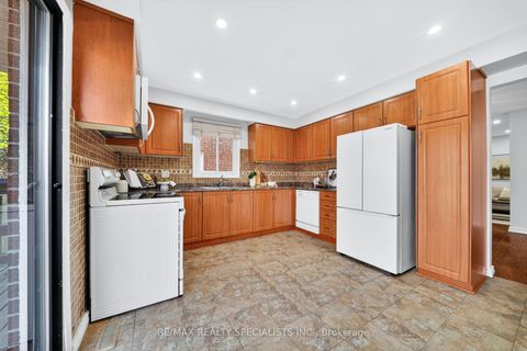 Photo 5 at 17 Payzac Avenue, West Hill, Toronto