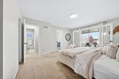 Photo 10 at 17 Payzac Avenue, West Hill, Toronto