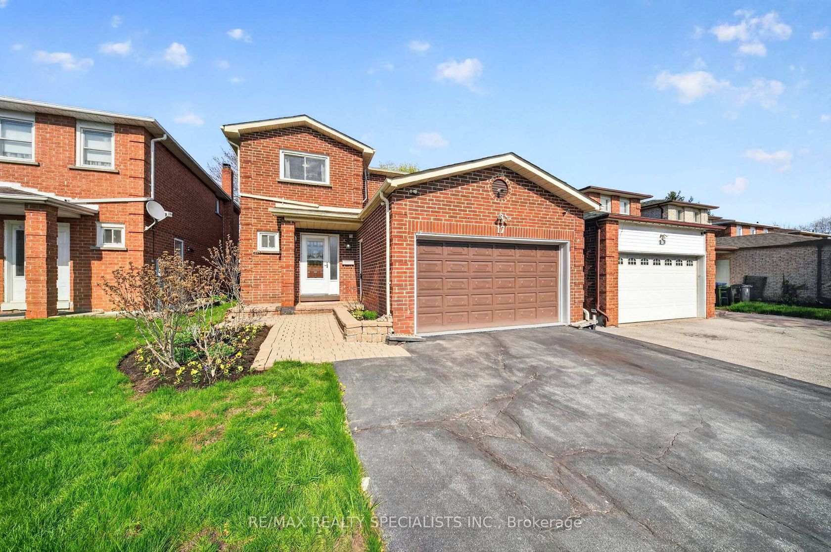 17 Payzac Avenue, West Hill, Toronto 