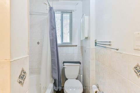 Photo 34 at 3 Maynard Avenue, South Parkdale, Toronto
