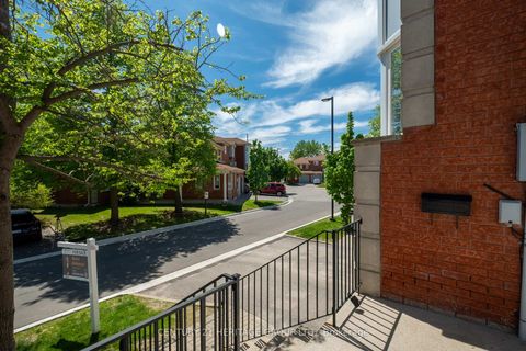 Photo 3 at 35 - 80 McCallum Drive, North Richvale, Richmond Hill