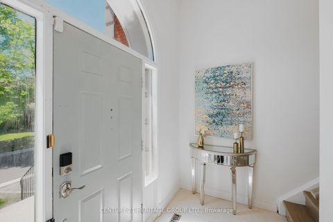 Photo 4 at 35 - 80 McCallum Drive, North Richvale, Richmond Hill