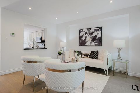 Photo 11 at 35 - 80 McCallum Drive, North Richvale, Richmond Hill