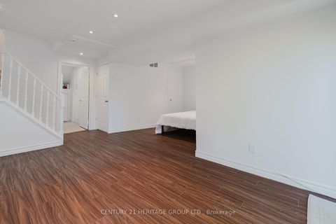 Photo 36 at 35 - 80 McCallum Drive, North Richvale, Richmond Hill